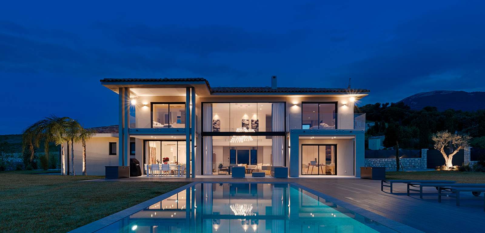 Duas villas em Cannes - janelas de alumínio e PVC Cortizo